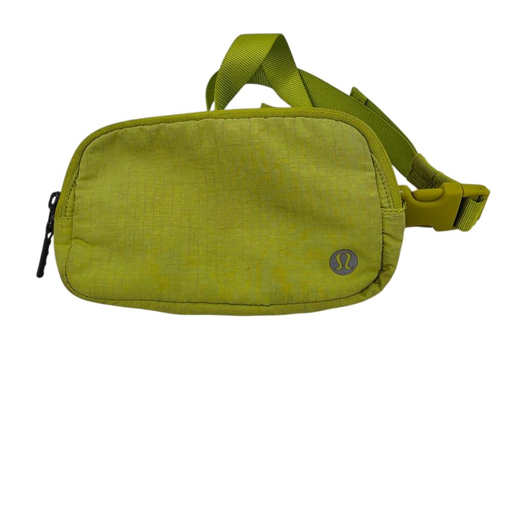 Lululemon Lichen Lime Green Everywhere Mini Ripstop Water Repellent Belt Bag